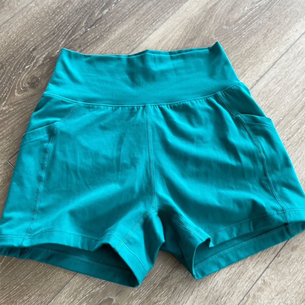 Alphalete Shorts